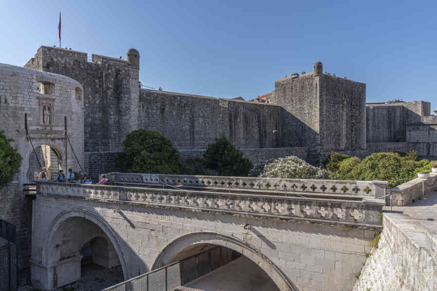Croacia - Dubrovnik 009 - murallas de Dubrovnik - Puerta de Pile